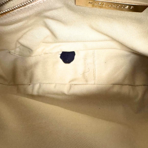 Marc Jacobs Green Patent Leather Ursula Hobo bag - Picture 9 of 13